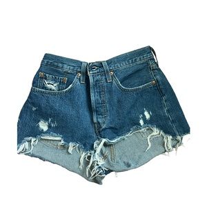Levi’s 501 Cut Off Shorts